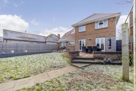 7 Hawthorn Road (North Greetwell)-14