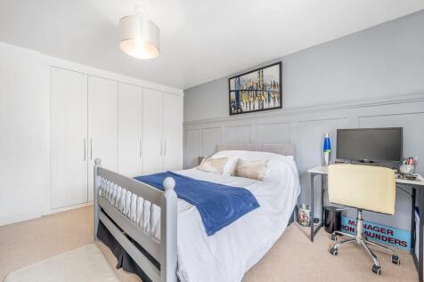 6 Marriner Crescent (Lincoln)-35
