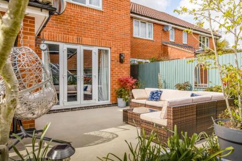 6 Marriner Crescent (Lincoln)-12