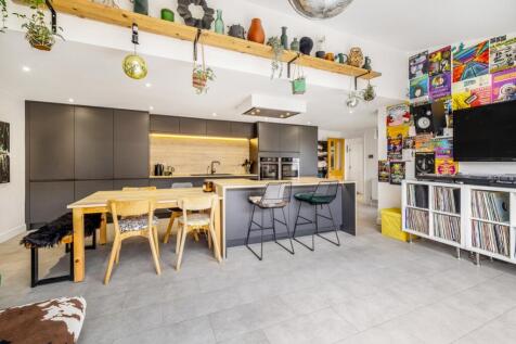 6 Greenbank Drive (Lincoln)-24