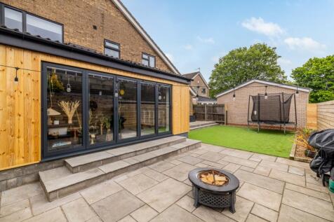 6 Greenbank Drive (Lincoln)-12