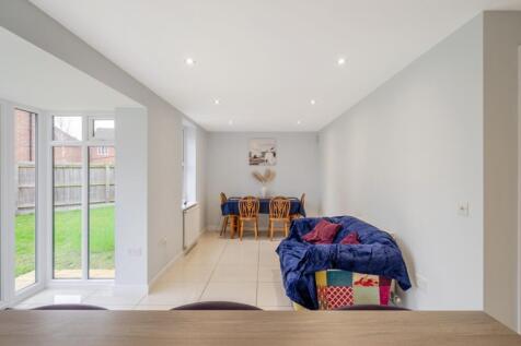 1385931-6-6930115d4cac7