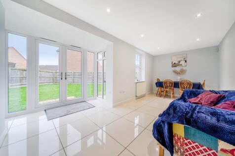 1385931-12-693012c13b9e4