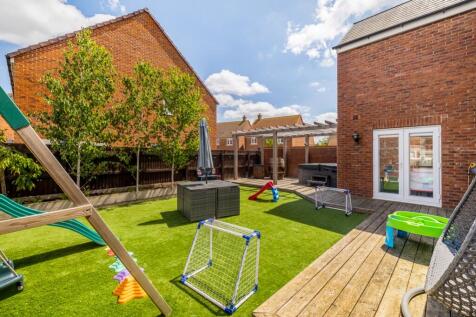 23 Top Farm Avenue (Navenby)-11