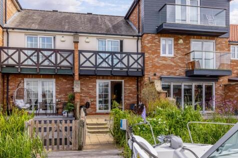 8 Park Lane (Burton Waters)-12