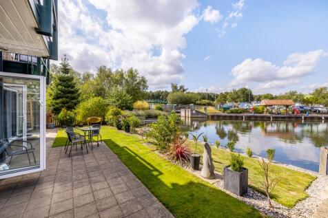 143 Park Lane (Burton Waters)-16