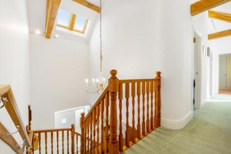8 Poplar Farm Court Nettleham
