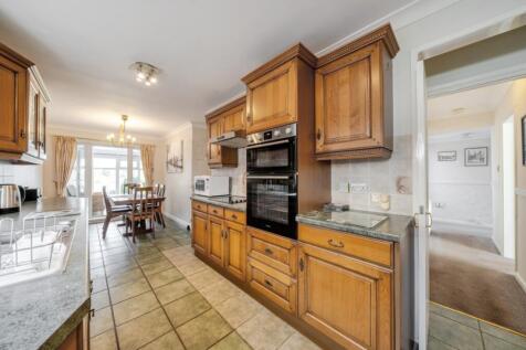 1357995-15-68cd2219e0d7e