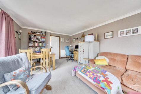 1359640-17-68d6e3a93bdb9