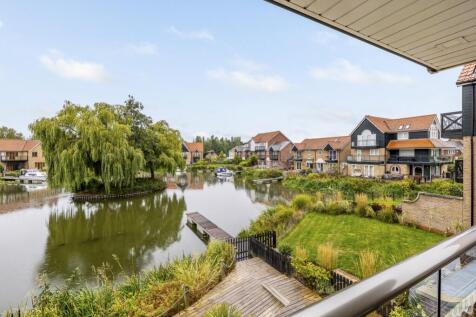 9 Bridge Walk (Burton Waters)-14
