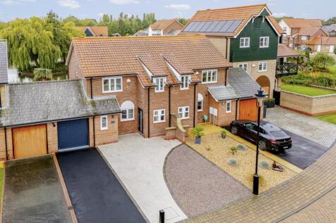 9 Bridge Walk (Burton Waters)-3