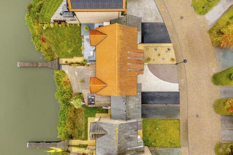 9 Bridge Walk (Burton Waters)-5