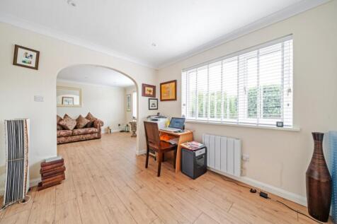 1298848-8-6835938c8ab8a