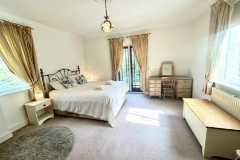 9b8fae43-695c-42a1-b27a-5f7f3d7218dc