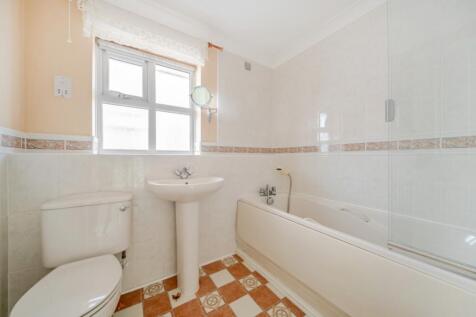 1374008-20-6900d0eb69841