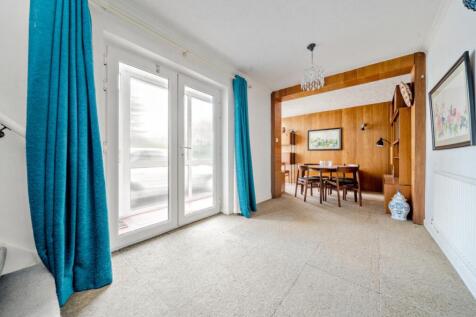 1375999-9-69089451742f9