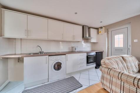 1376402-10-690b3f59396b7