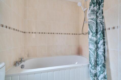 1376402-6-690b3f29906f0