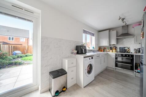 1375818-11-6911cc5f956db