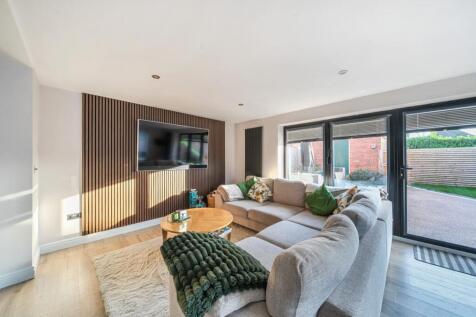 1380952-8-6915f213d0a5e