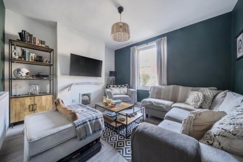 1382305-18-691b1bdaee987