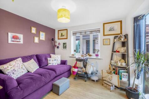 Flat 6 9 Cross O&#39;Cliff Hill-16