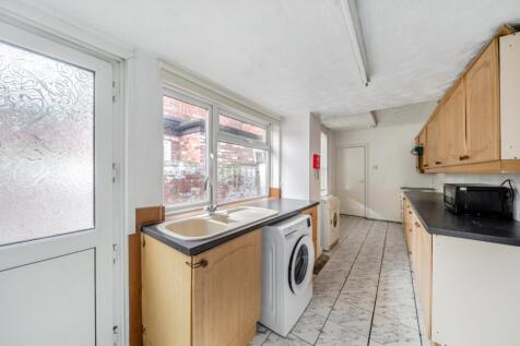 1386709-8-693030ad171e8