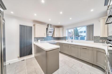 1387711-2-6932fc2b0a287