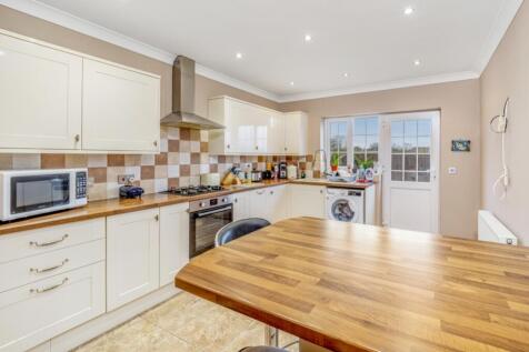 119 Burgh Road (Skegness)-12