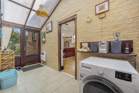 Christmas Cottage (Cumberworth)-21