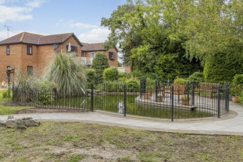 Flat 2, Birch Court (Boston)-1