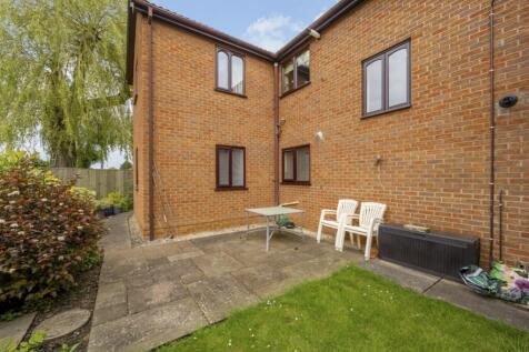 Flat 2, Birch Court (Boston)-9