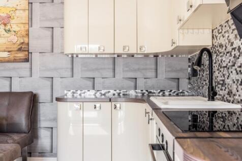 106b Robin Hoods Walk (Boston)-12
