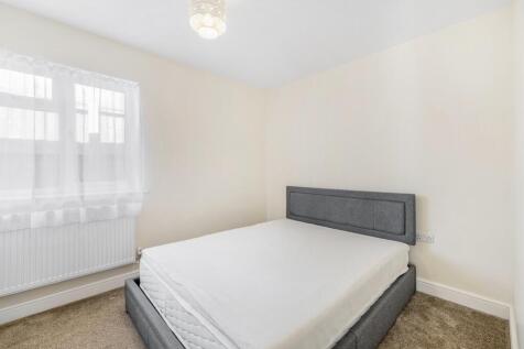 106b Robin Hoods Walk (Boston)-16