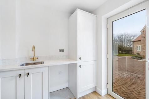 3 Parker Close (Frampton)-24