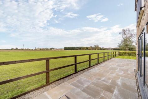 3 Parker Close (Frampton)-7