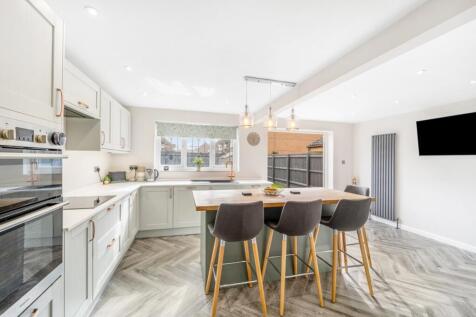 28 St. Leonards Avenue (Woodhall Spa)-12
