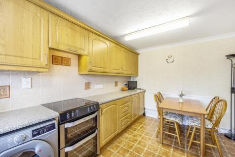 2 Drury Lane (Bicker)-14