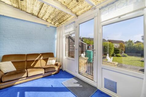 2 Drury Lane (Bicker)-19