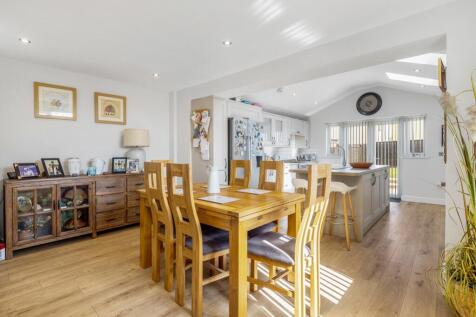 1 Barley Sheaf Court (Holland Fen)-16