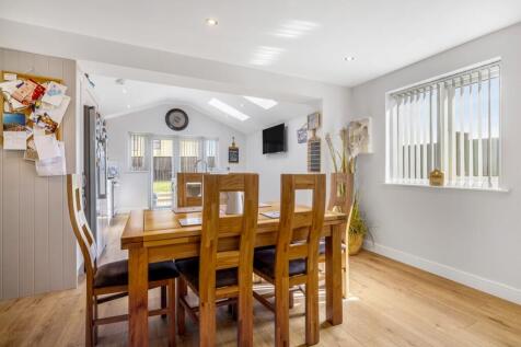 1 Barley Sheaf Court (Holland Fen)-15