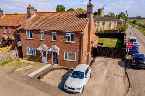 1 Barley Sheaf Court (Holland Fen)-1