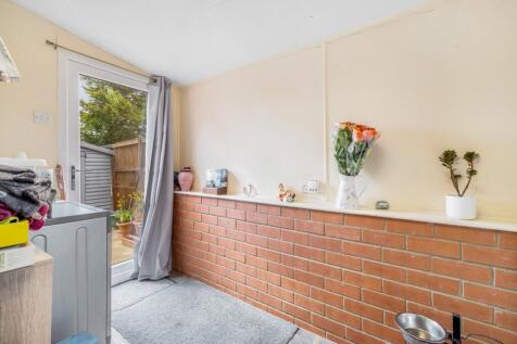 40 Rochford Crescent (Boston)-13
