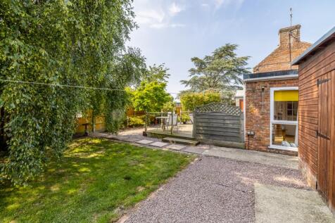 Sunset Cottage (Gipsey Bridge)-11