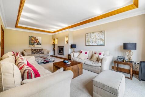 2 Manor Drive (Skegness)-18