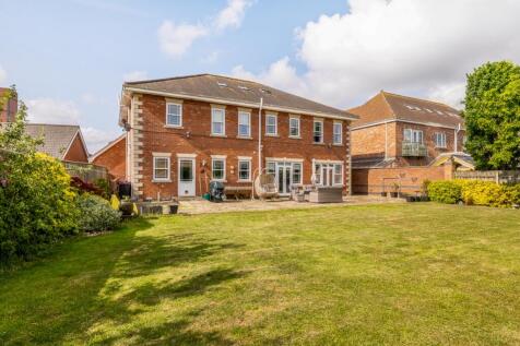 2 Manor Drive (Skegness)-13