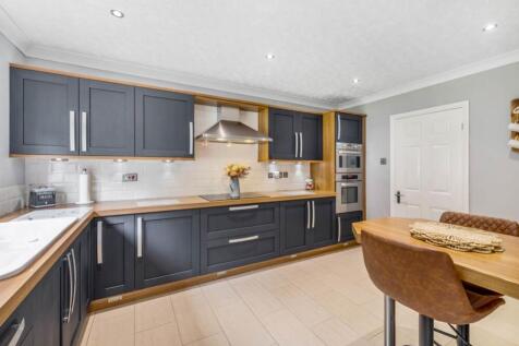 27 Cromwell Close (Boston)-16