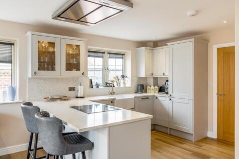 1 Parker Close (Frampton)-21