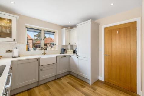 1 Parker Close (Frampton)-22