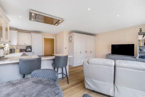1 Parker Close (Frampton)-24